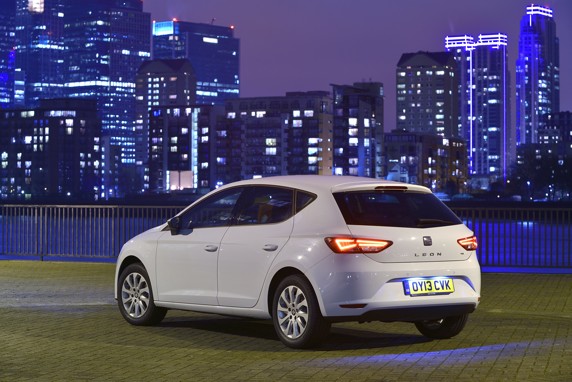 SEAT Leon SE 1.6 review 2013 SEAT Leon SE 1.6 review 2013