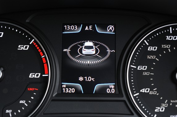 SEAT Leon review 1.6 TDI 2013 SEAT Leon review 1.6 TDI 2013