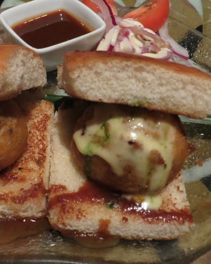 Batata Wada Pao