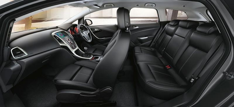 Car Review: Vauxhall Insignia Sports Tourer Techline 2.0 CTDi